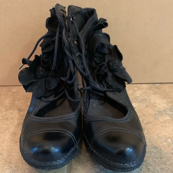 Neosens black leather shoes - Picture 2 of 4